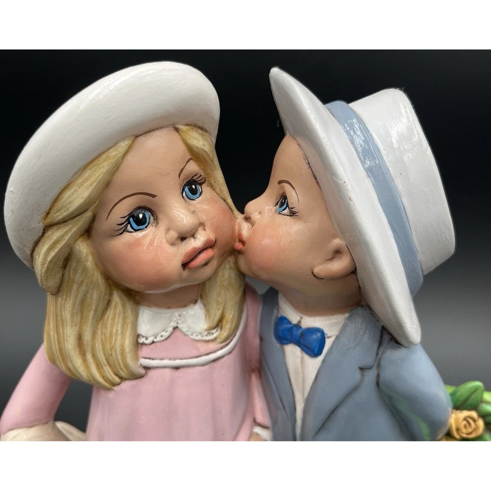 Vtg Homemade Ceramic Smooching Boyfriend By Margie Hatcher Of Alabama
